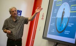 Dr. John Ewer aplica estrategia de bajo costo que reduce la somnolencia y mejora la seguridad en faenas mineras